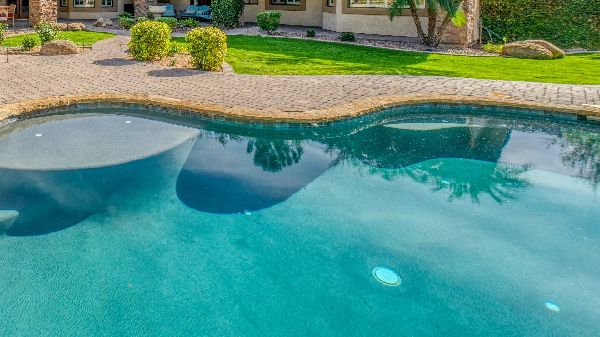 Fiberglass Pools Vs Gunite Pools - Which Option Is Better?